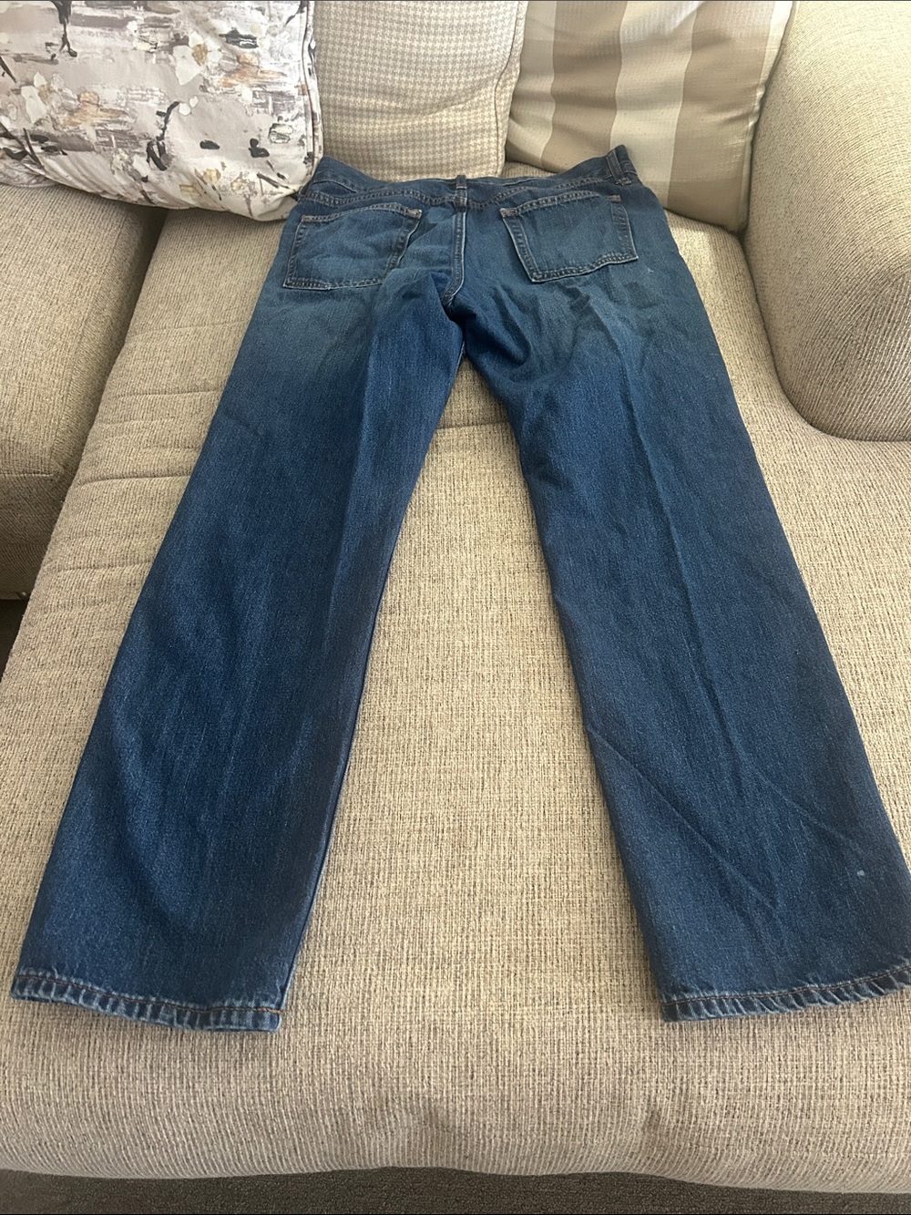 Old Navy Men's Dark Blue Straight Jeans - Picture 9 of 9